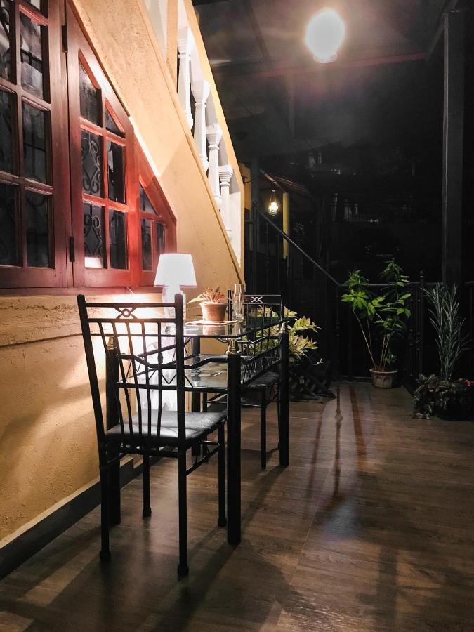 Hotel Tranquil Quarter Kandy Exterior foto